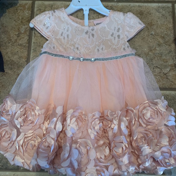 Outfits - Picture 8 of 8